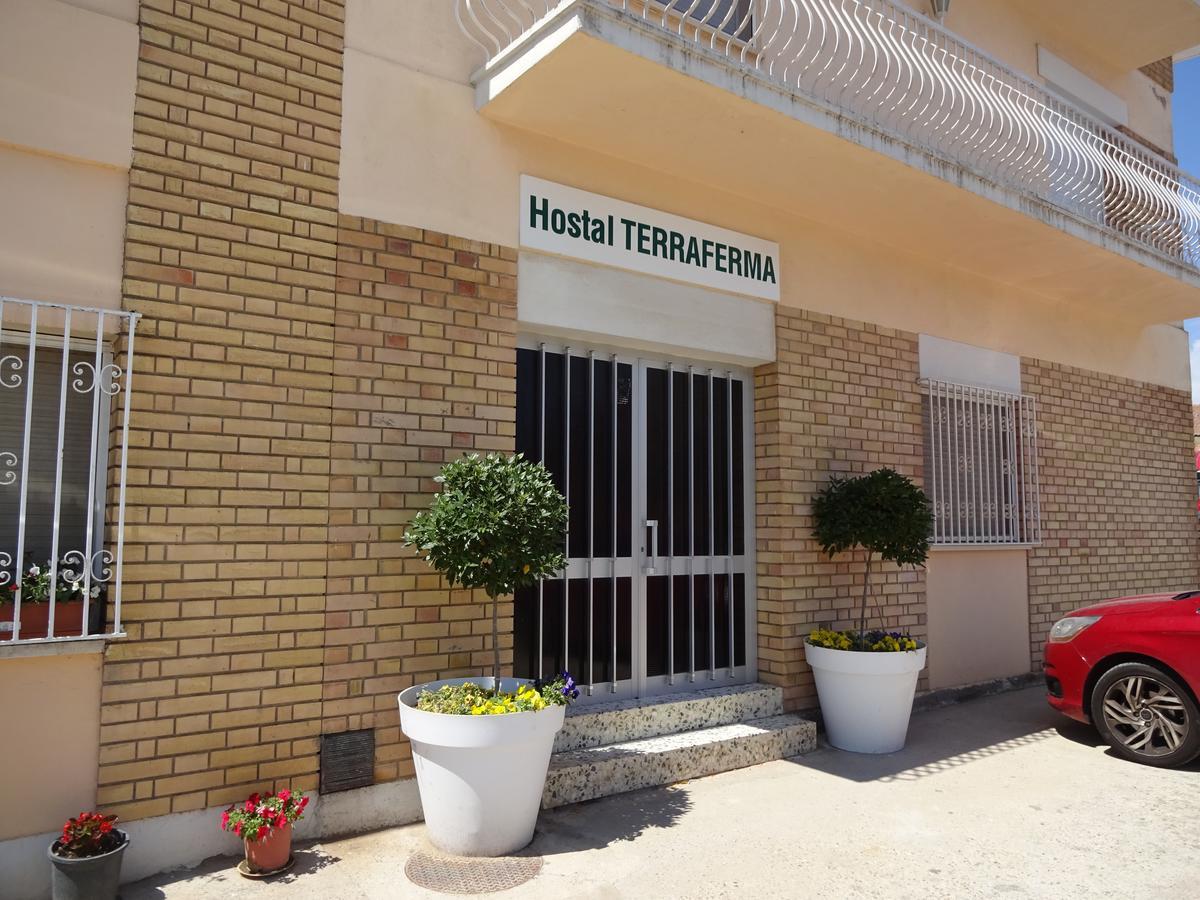 Hostal Terraferma Algerri エクステリア 写真